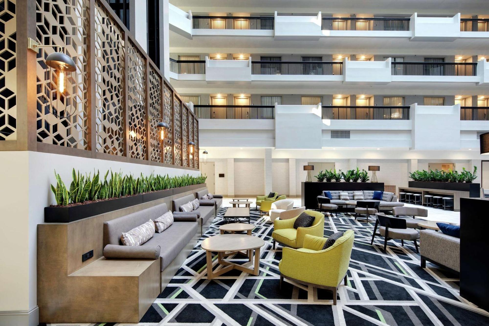 Embassy Suites By Hilton Atlanta Perimeter Center Sandy Springs Exterior foto